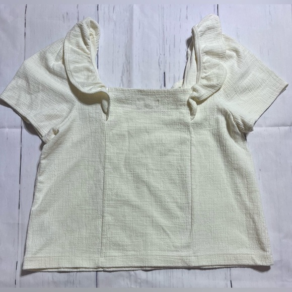 Madewell Crosshatch Ruffled Top in Cream - Picture 4 of 4